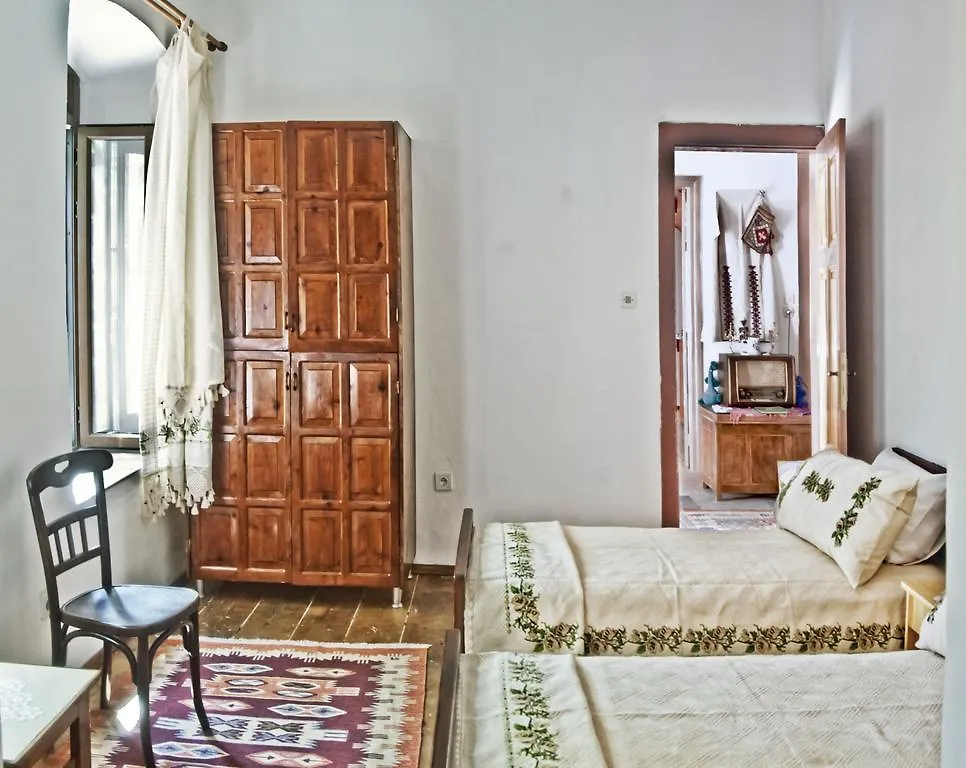 Sakli Konak Karaburun