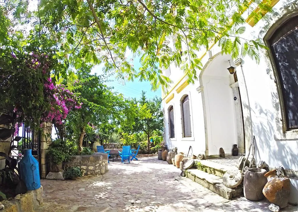 Sakli Konak Karaburun
