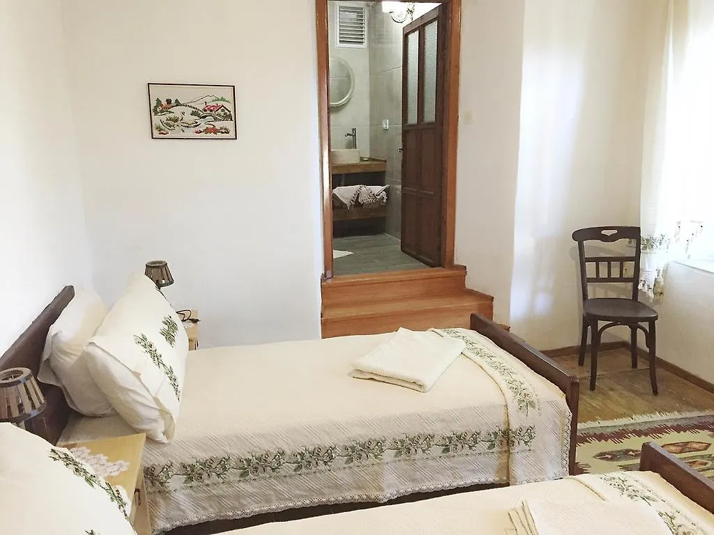 Sakli Konak Karaburun  0*, Karaburun (Izmir)