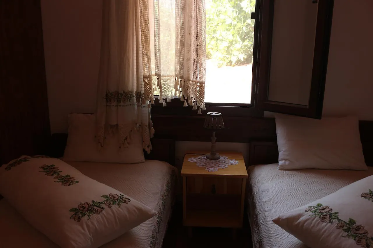 Sakli Konak Karaburun