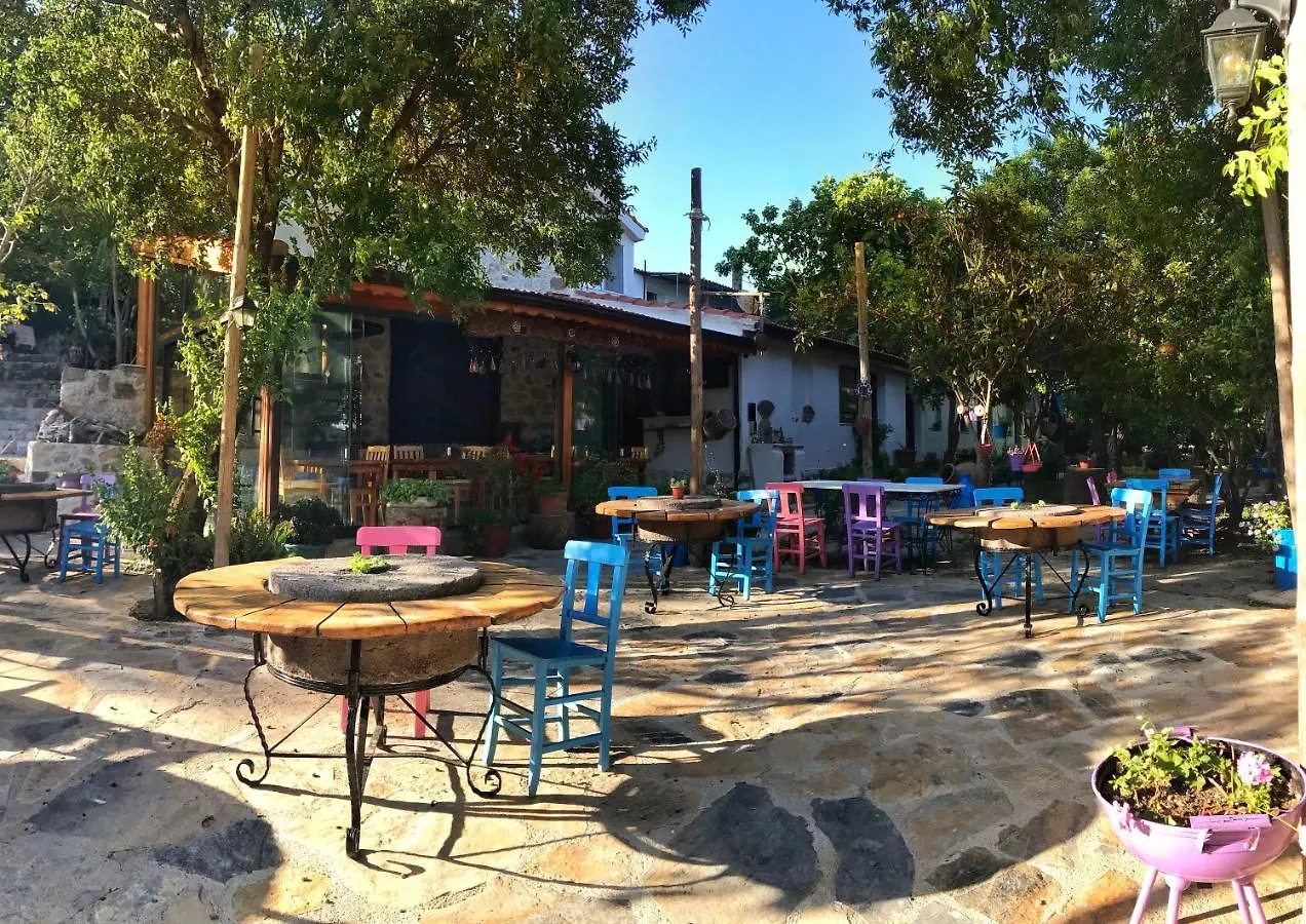Sakli Konak Karaburun  0*, Karaburun (Izmir)